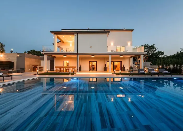 Fabris By Briskva Villa *