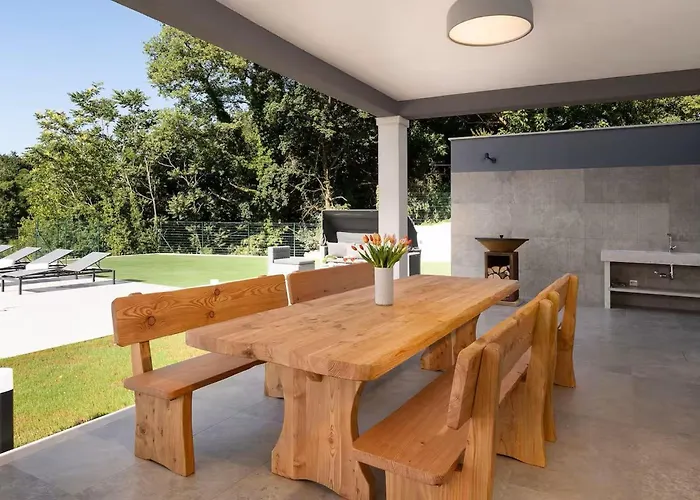 Fabris By Briskva Villa *